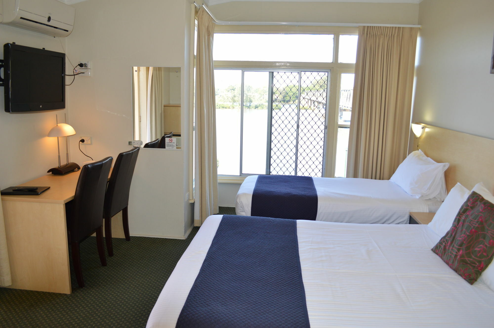 Taree Motor Inn Extérieur photo